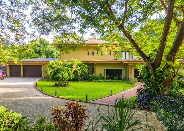 Hotel Rancho Haas