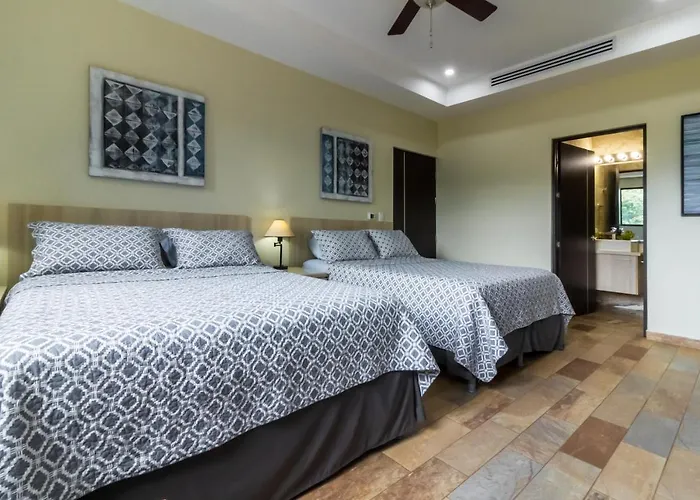 Hotel Rancho Haas *